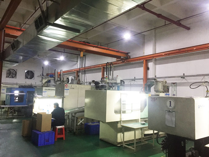 Injection mold factory