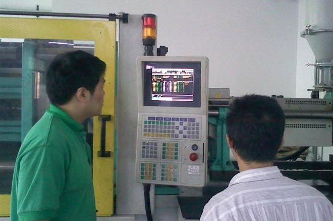 Injection molding troubleshooter